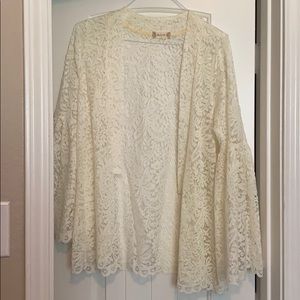 NWT Lace Bell Sleeve Kimono